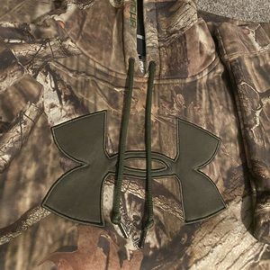 Under Armour Hoodie